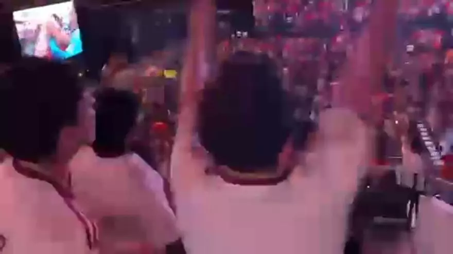 Así ha sido la celebración del gol de Ferran Torres en el Roig Arena