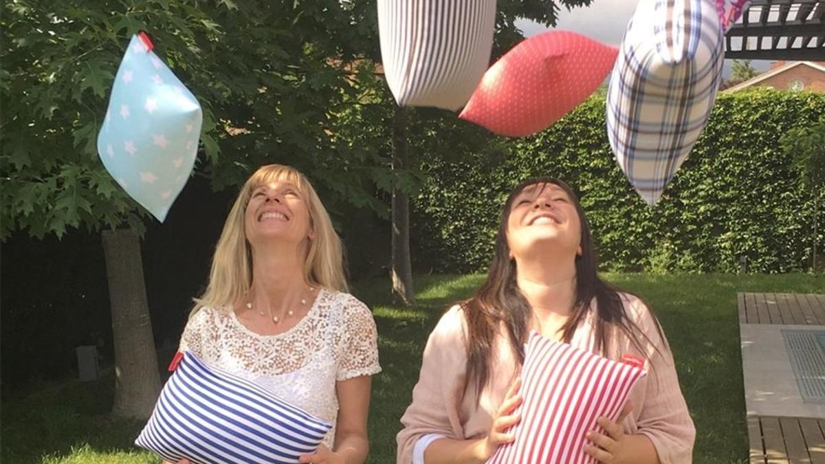 Natàlia Guimerà y Elena Oliván, creadoras de A quatre mans.