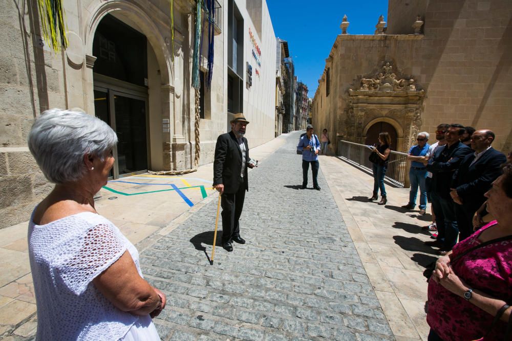 Homenaje a Altamira por el centro de Alicante