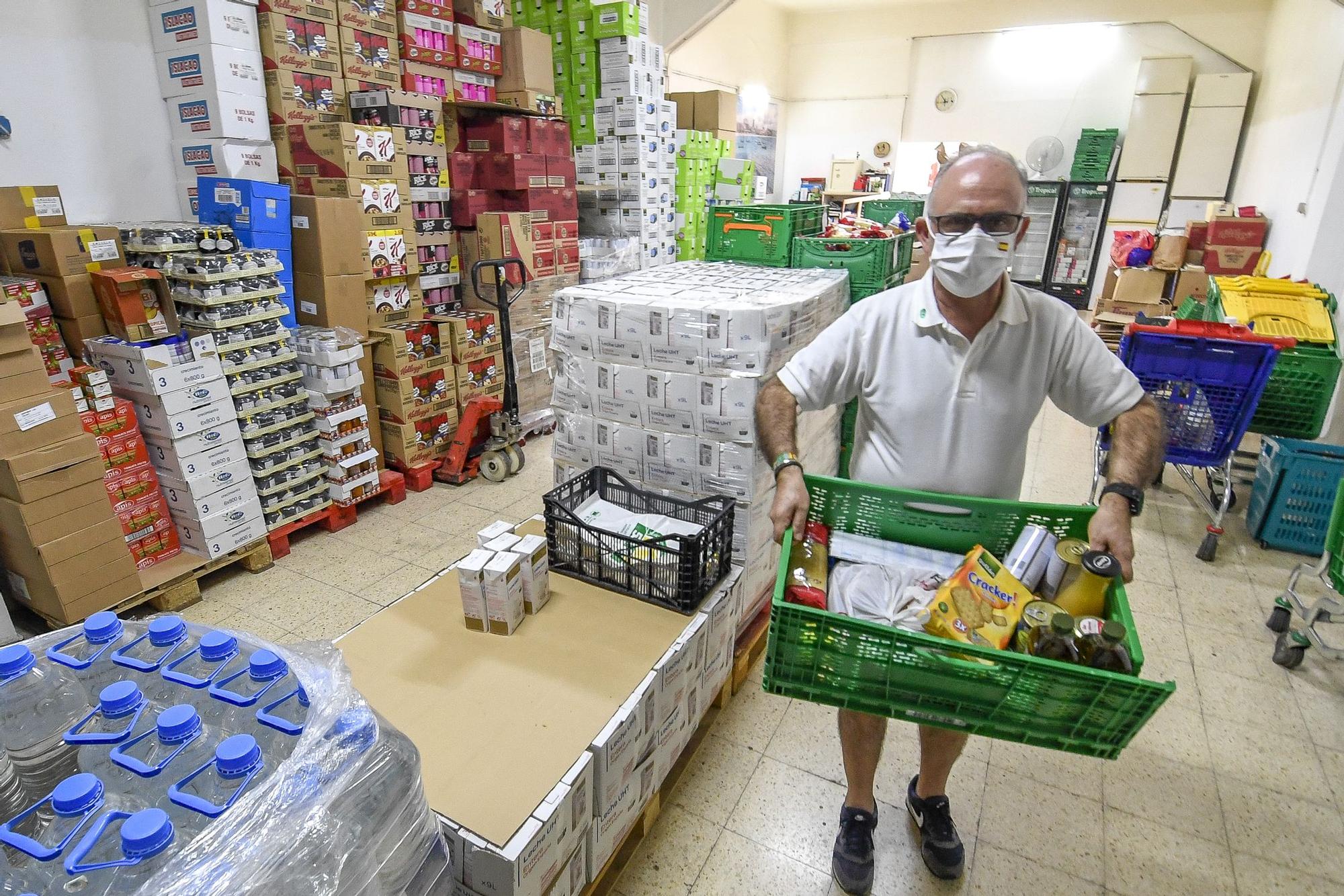 Avesar inicia una recogida de alimentos solidaria en Arenales