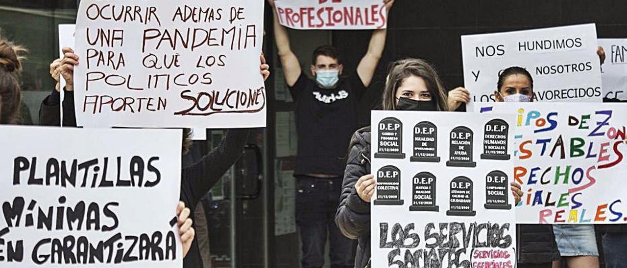 Una protesta en 2020 por la situación de la plantilla social.