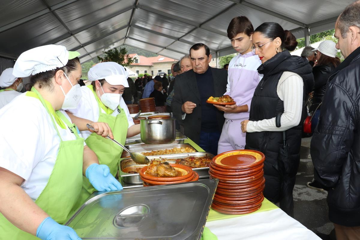 Degustación do codillo na edición de 2022.