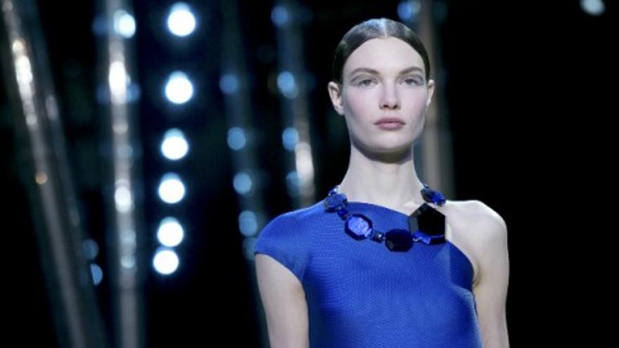 Armani hace un canto a la naturaleza en la semana de la moda de París