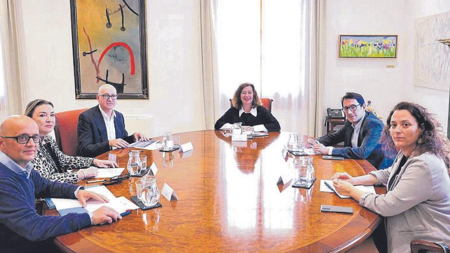 Reunión el 28 de marzo de 2023 entre miembros del Govern y una comitiva de Globalia en el Consolat. | CAIB