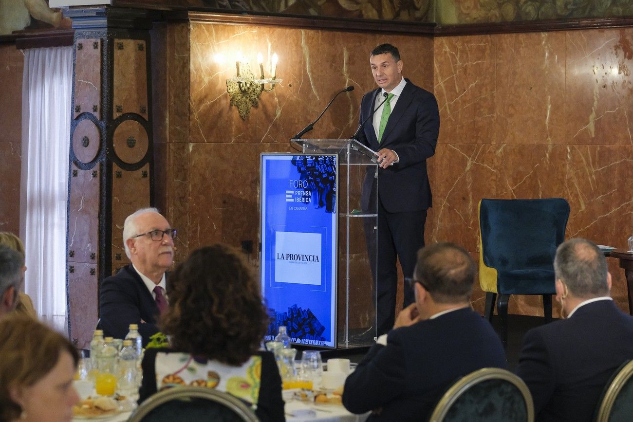 Foro Cajasiete: "Canarias y su sector primario"
