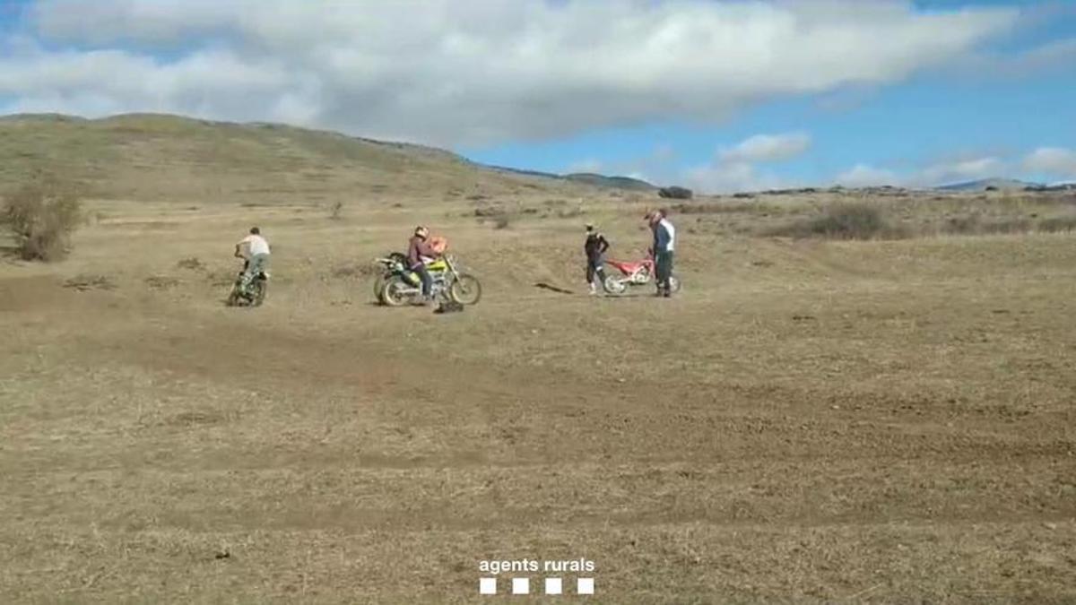 Els motoristes enxampats a Bolvir