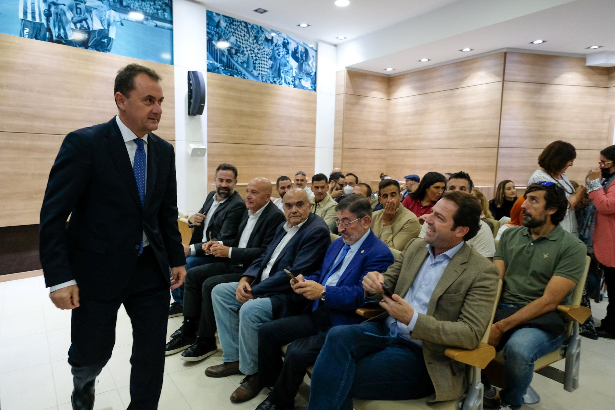 Presentación del libro '¡Viberti, Viberti! La leyenda del ‘Zapatones’ en la Rosaleda