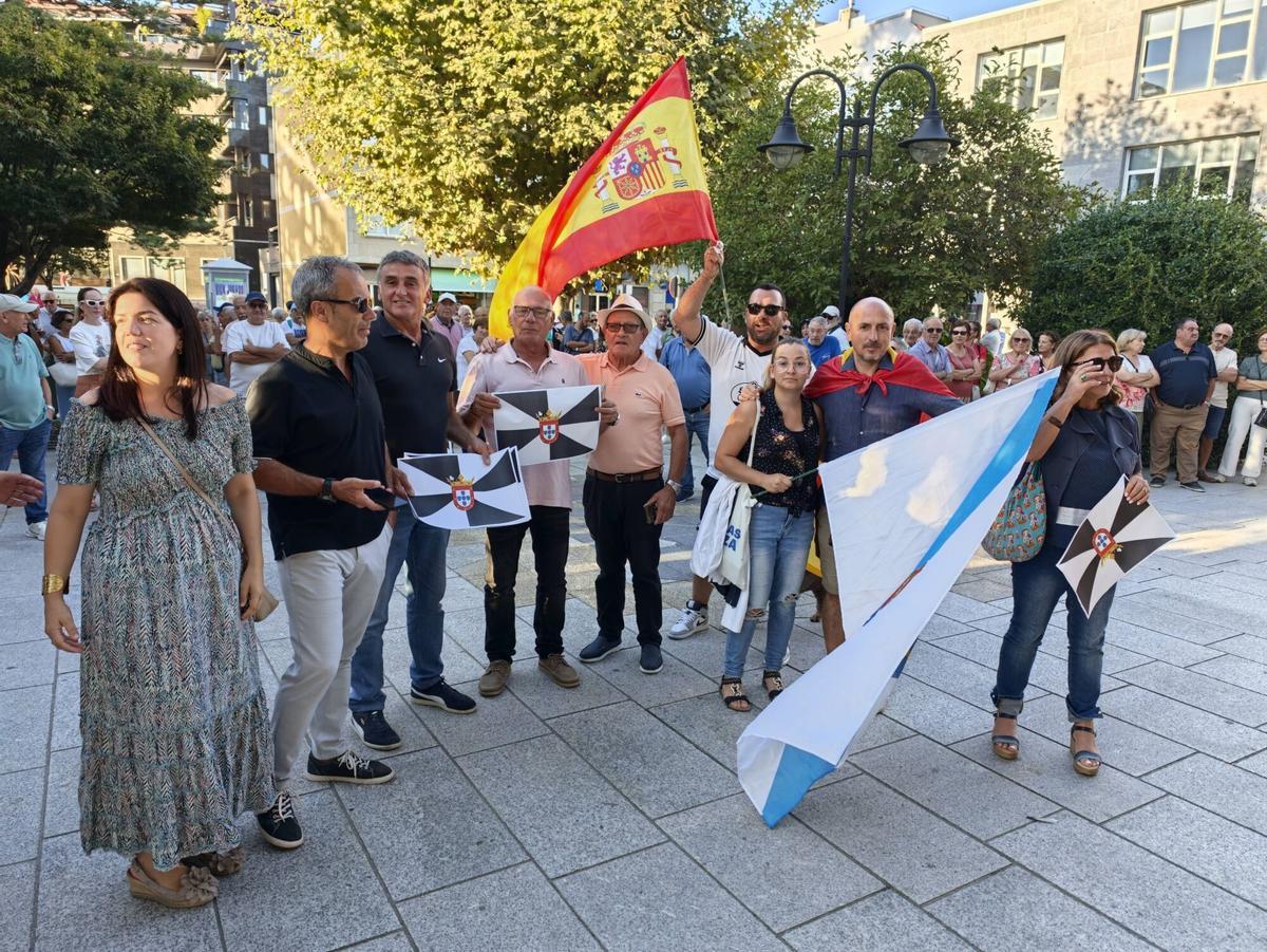Concentración en apoyo a Ceuta en Cangas