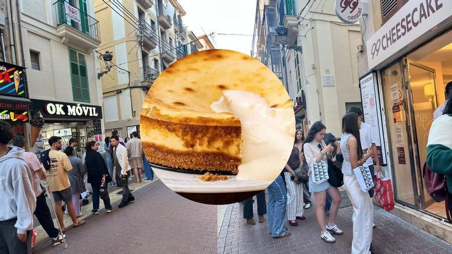 Largas colas en la inauguración de 99cheesecake en Palma