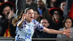 Laia Codina i Cata Coll: debutants i protagonistes en un partit històric