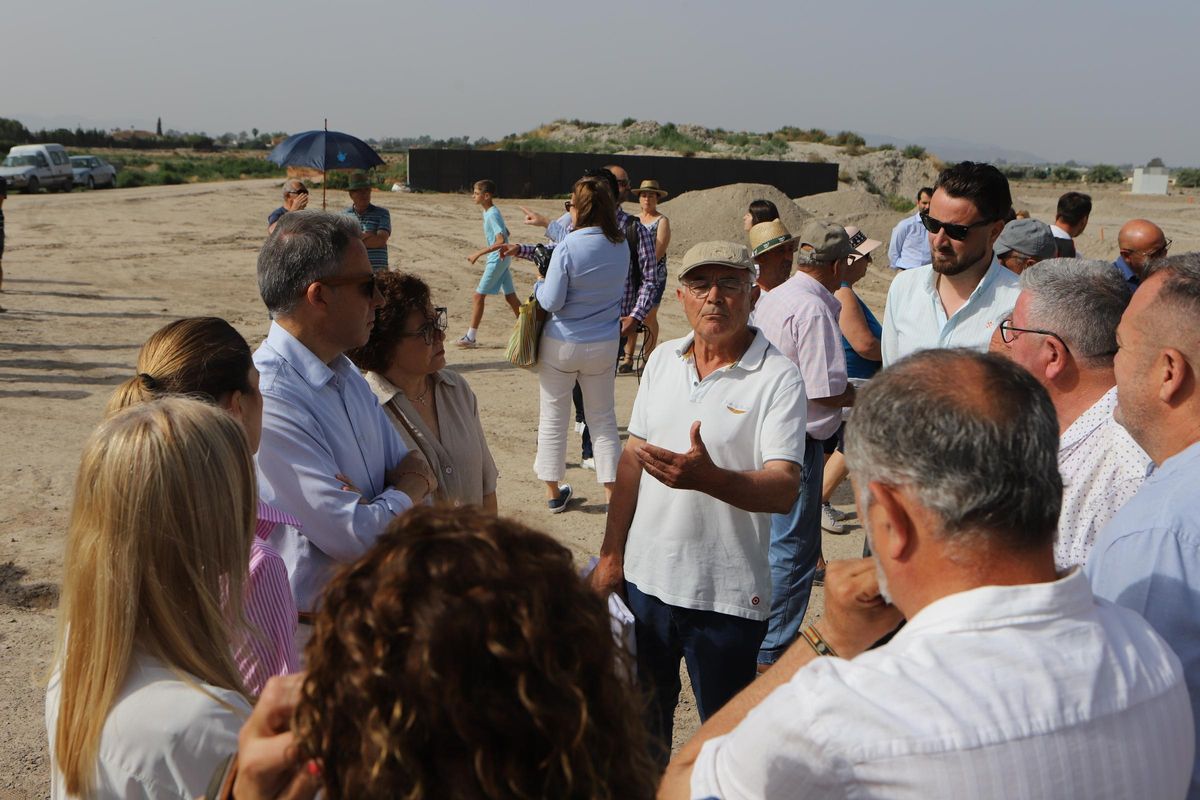El alcalde de Lorca encabezaba la comitiva municipal.