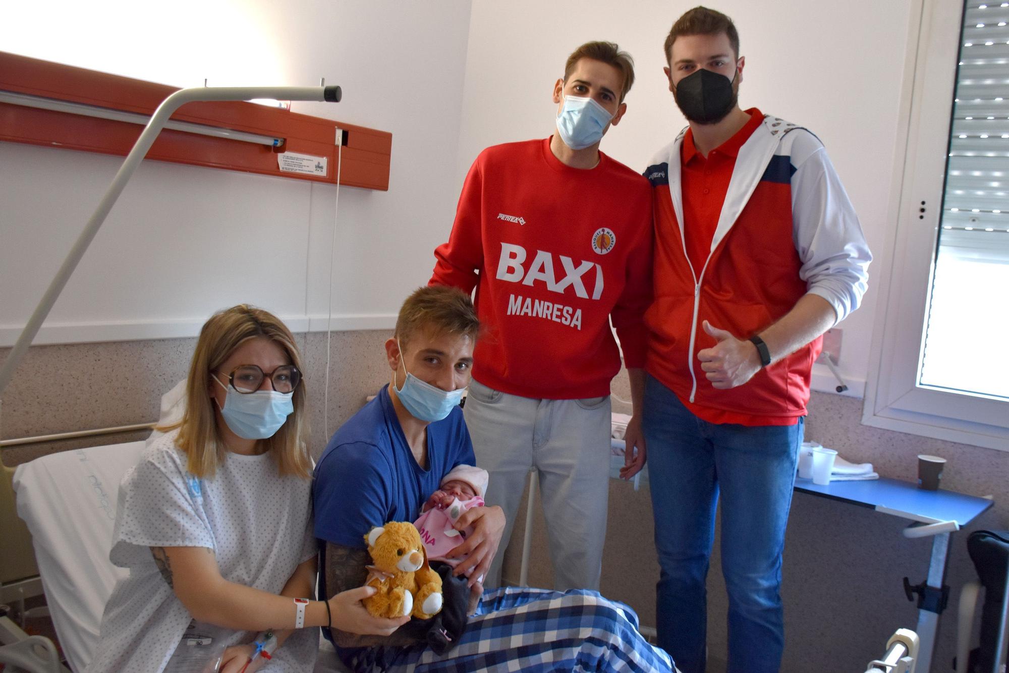 L'Hospital de Sant Joan de Déu rep la visita del Baxi Manresa