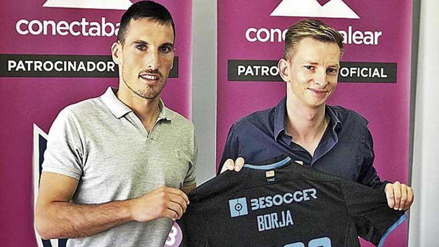 Borja San Emeterio junto a Patrick Messow en su presentaciÃ³n.