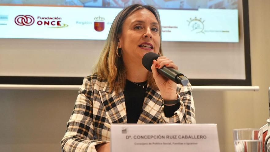 La Región de Murcia apura hasta el último día para presentar al Gobierno la cifra de menores migrantes que atienden: 619