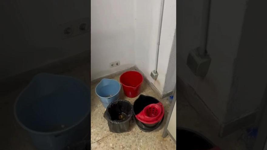 La policía Nacional de Benidorm denuncia el peligro de derrumbe de zonas de la Comisaria