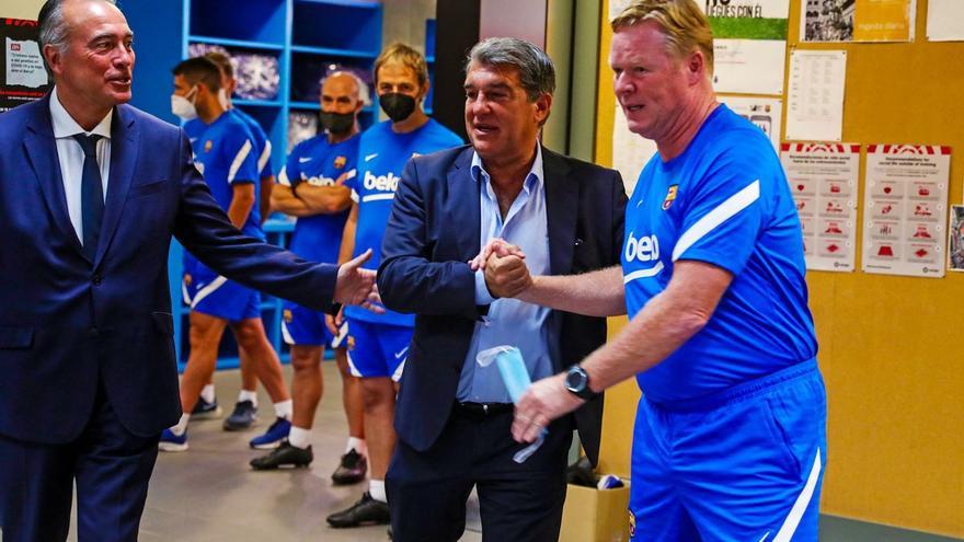 Laporta tira la toalla con Koeman y busca un entrenador &quot;moderno&quot;