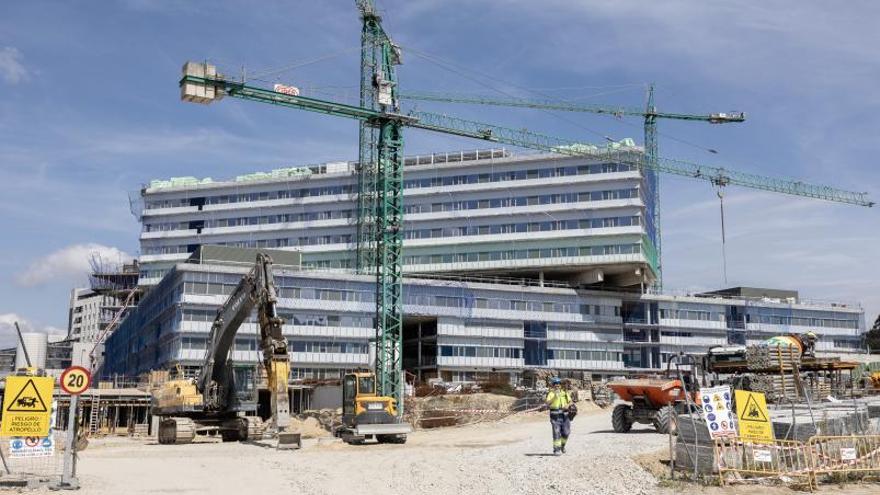 Las obras del nuevo hospital de Montecelo están muy avanzadas. |   // JAVIER TENIENTE