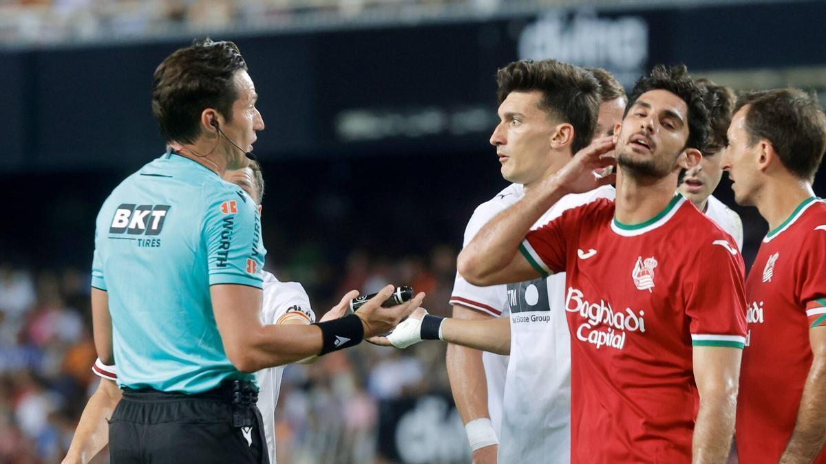Carlos Soler explica por qué fue él quien tiró el penalti contra el Valencia CF