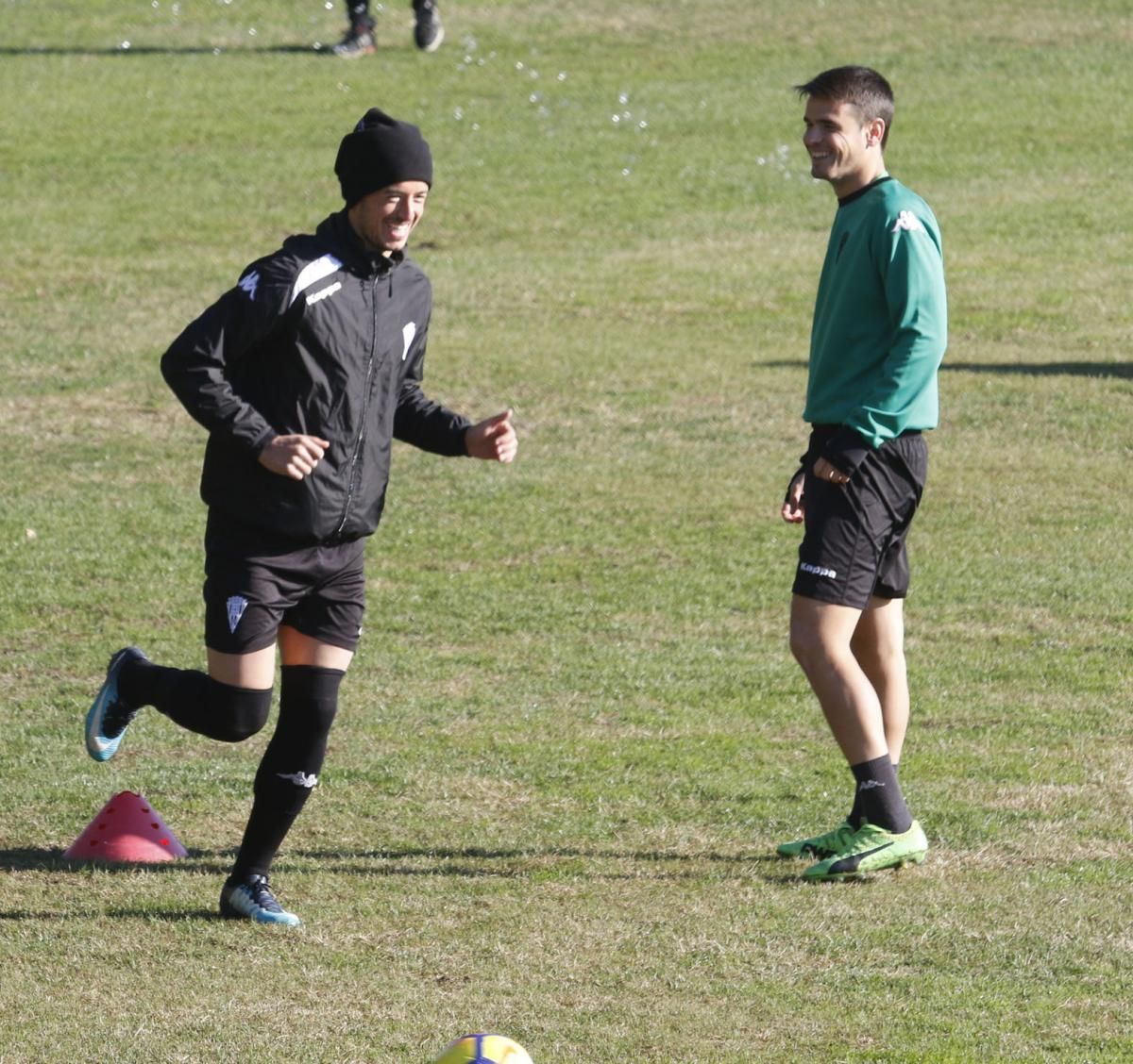 Primer entrenamiento de Jorge Romero tras hacerse cargo del primer equipo del CCF