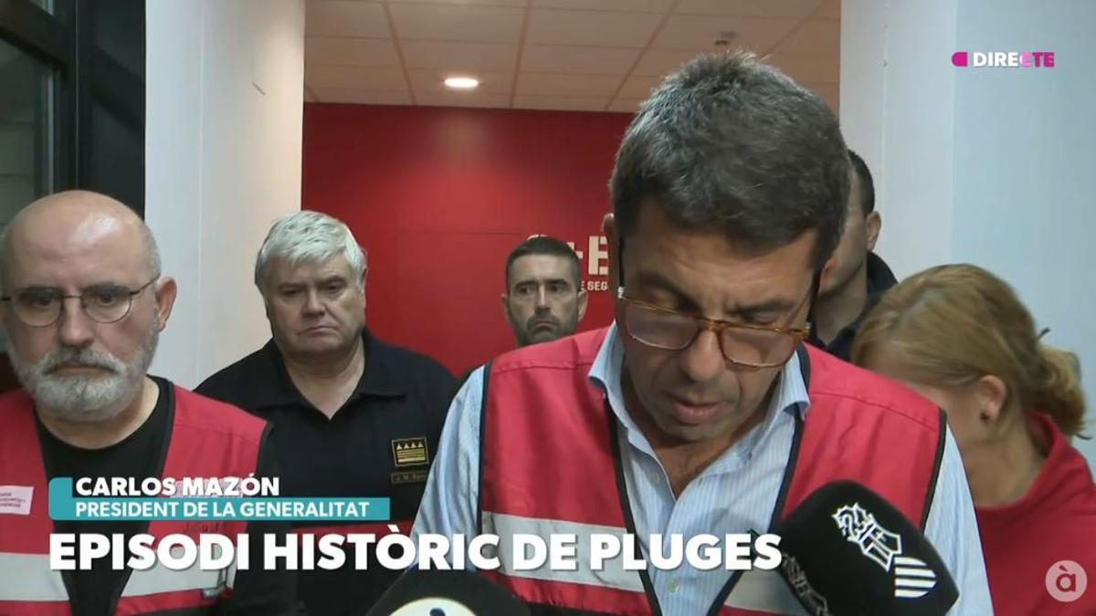 Suárez y Basset, en la comparecencia nocturna de Mazón, el 29-O.