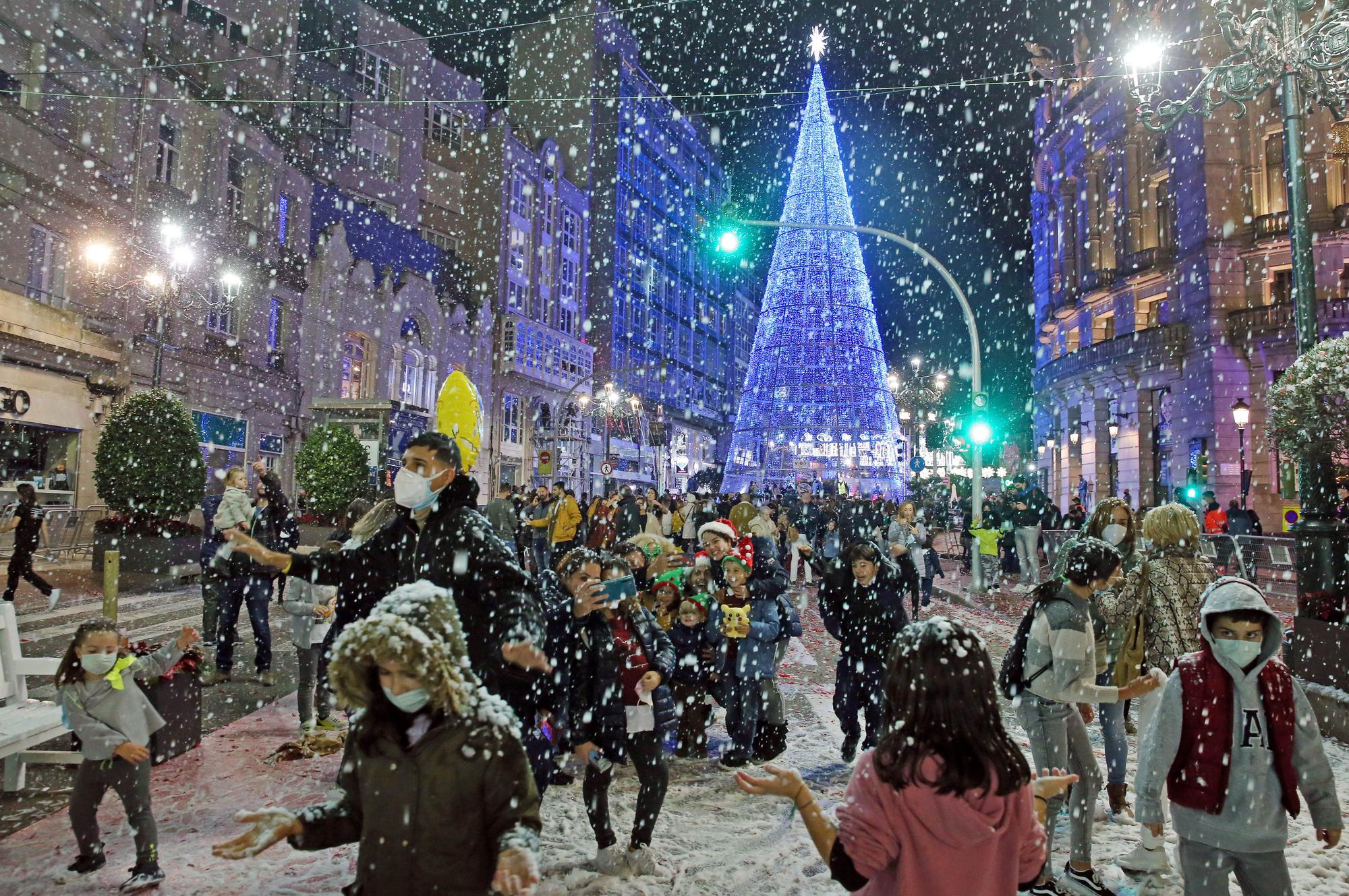 Las mejores imágenes del encendido de la Navidad en Vigo