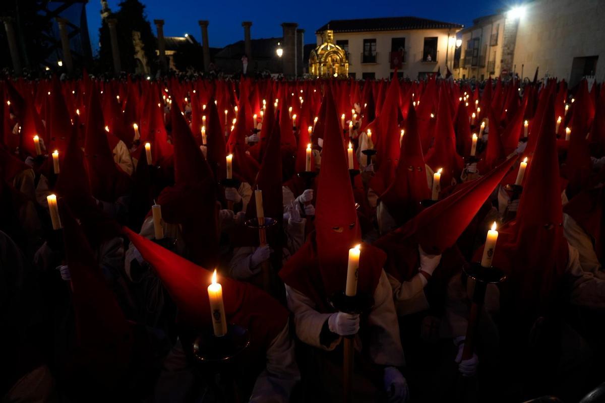 GALERÍA | Las imágenes más impresionantes de la procesión del Silencio este Miércoles Santo en Zamora