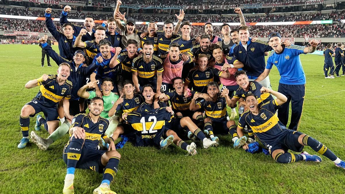 El club xeneize celebra la victoria del Superclásico ante River Plate en El Monumental.