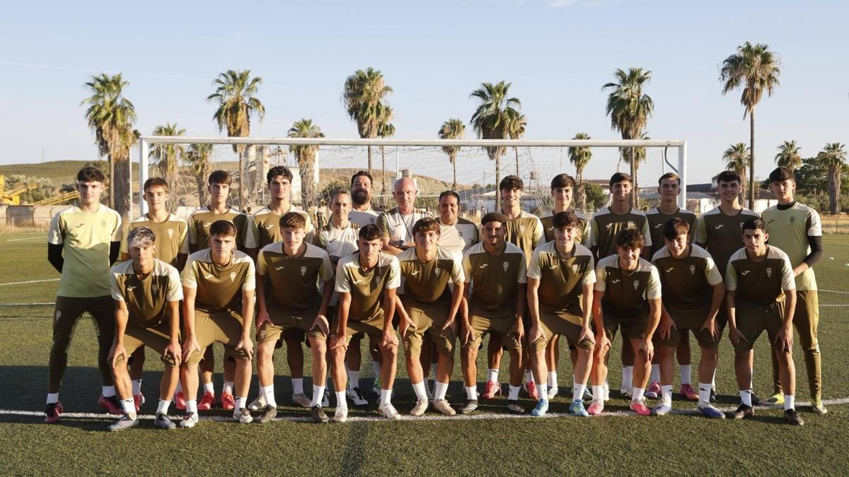 El equipo juvenil del Córdoba CF se prepara para disputal el Mundial de Clubes.