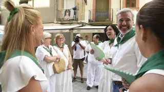 Azcón condena los insultos a Pedro Sánchez, pero pide al PSOE "no alentar la polémica"