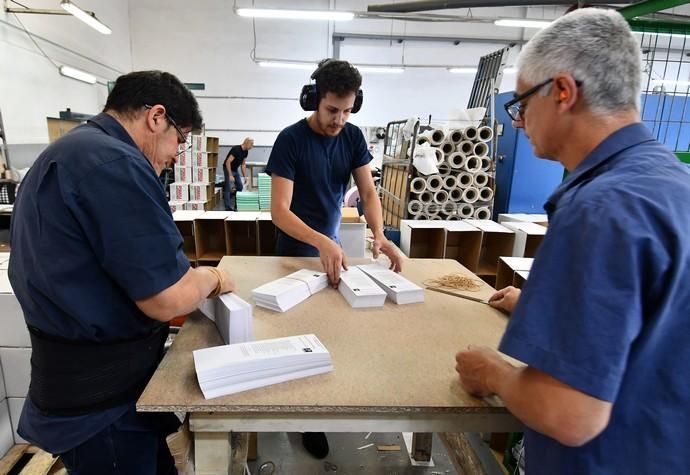 16/05/2019 EL GORO.  TELDE.  Impresión de papeletas en Forinsa. Adjudicataria de las europeas y también imprime de ayuntamientos y partidos.  Fotógrafa: YAIZA SOCORRO.  | 16/05/2019 | Fotógrafo: Yaiza Socorro