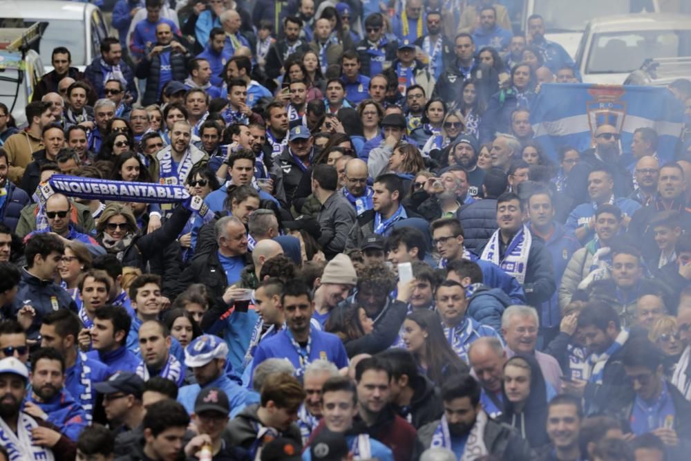 El oviedismo tiñe Lugo de azul