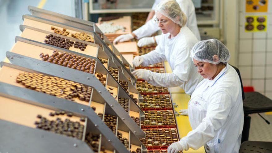 Trabajadoras, en una fábrica.