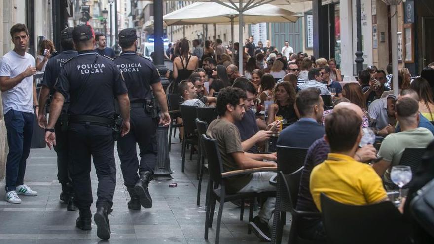 Echávarri defiende los cambios en la Policía y dice que a él no le llegan quejas