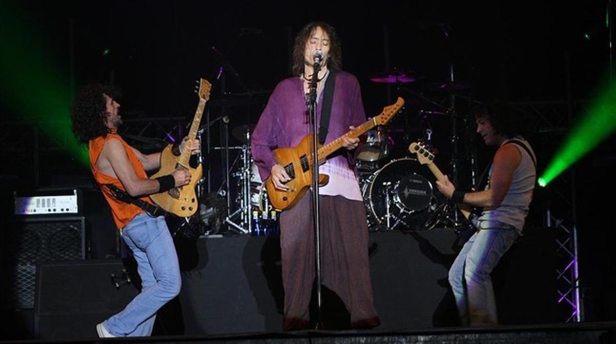 El grup Extremoduro en una actuació a Barcelona, el 2008.