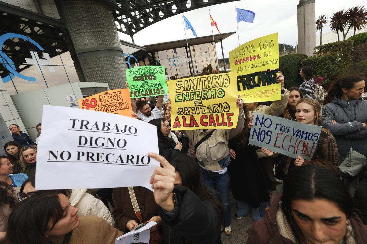 EN IMÁGENES: La protesta en el Hospital San Agustín de Avilés