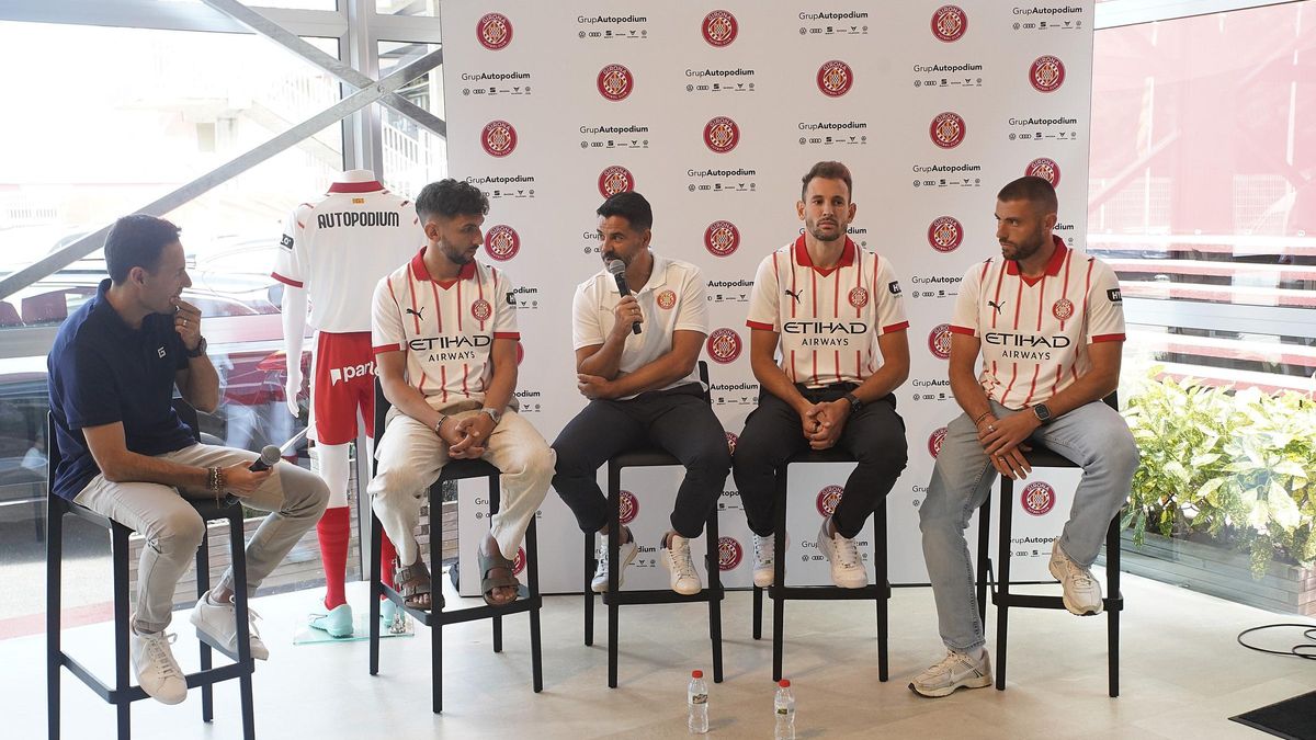 Les imatges de l’acord de patrocini entre el Girona FC i el Grup Autopodium