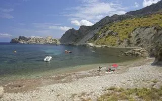 Reclaman que el acceso a Cala Castell se garantice todo el año con limitaciones