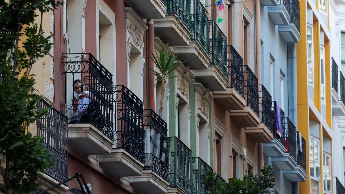 Imagen de pisos en el centro de Alicante.