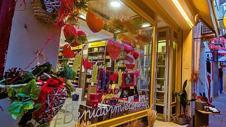 Benidorm premiará a los mejores escaparates decorados para Navidad