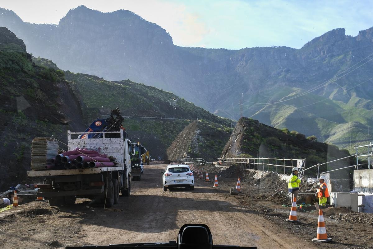Visitas a las obras de la carretera de La Aldea