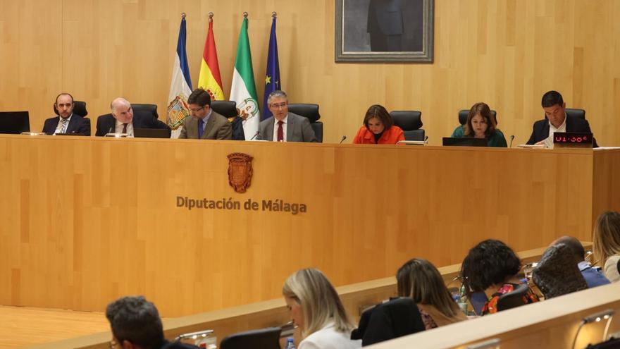 La Diputación insta al Gobierno a que ejecute un plan para las playas de Málaga