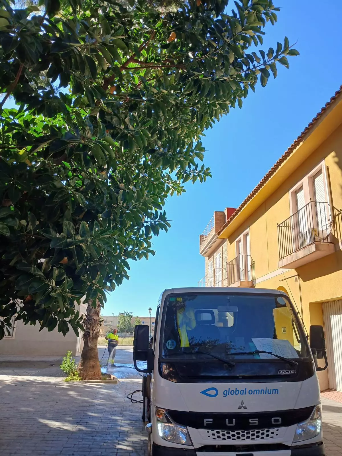 Albuixech intensifica la limpieza de colectores e imbornales