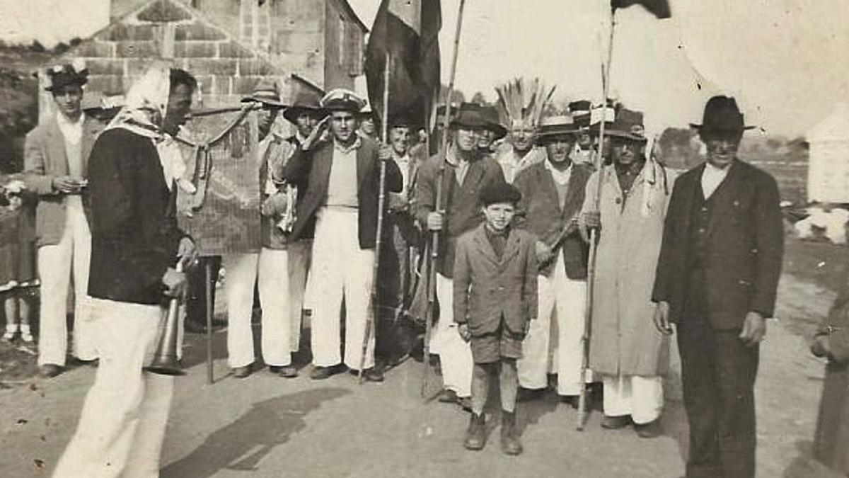 Carnaval de Gandón e Menduíña, anos 50. // Cesión Luis Rial