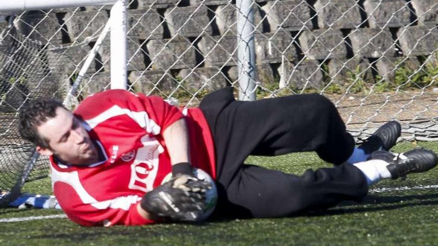 El portero Guillermo en un entrenamiento.