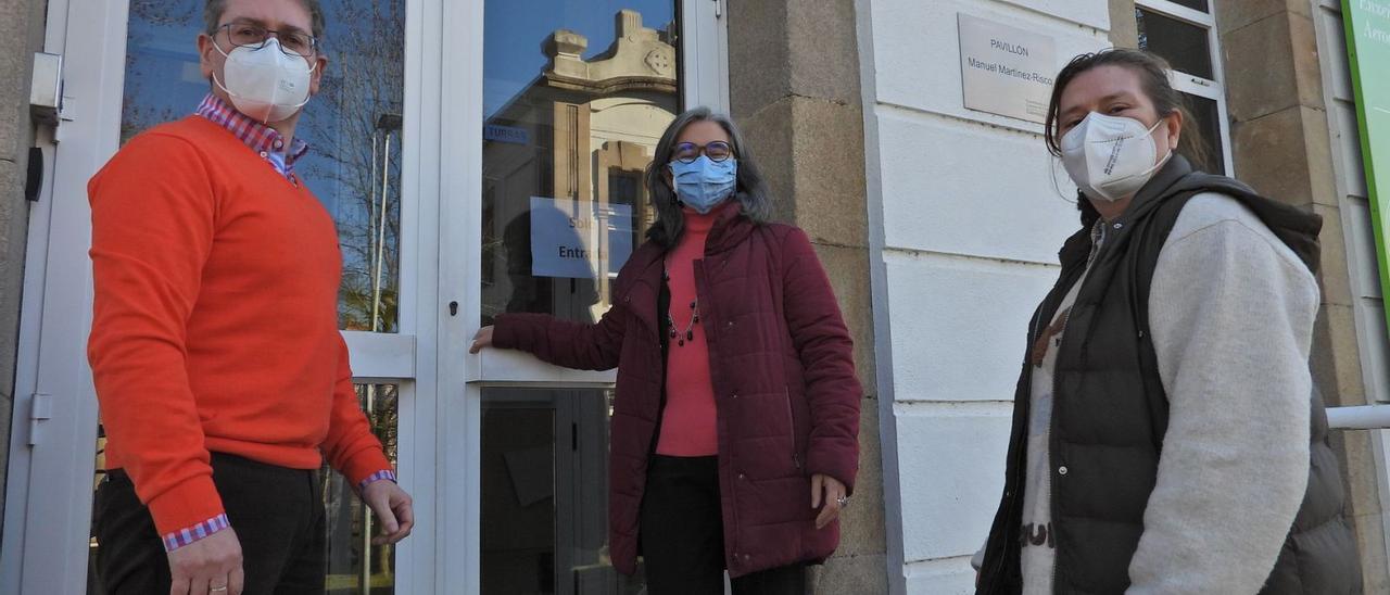 Humberto Michinel, director de la Escuela de Aeronáutica, Begoña Cid, subdirectora y Nieves Lorenzo, secretaria..   | // FDV