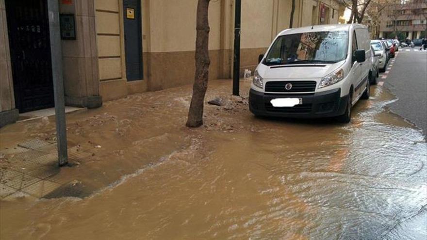 Sin agua por un reventón