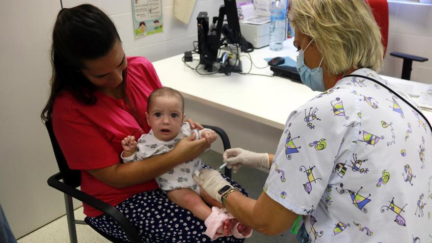 Més de 6.000 nadons gironins rebran la vacuna per evitar la bronquiolitis