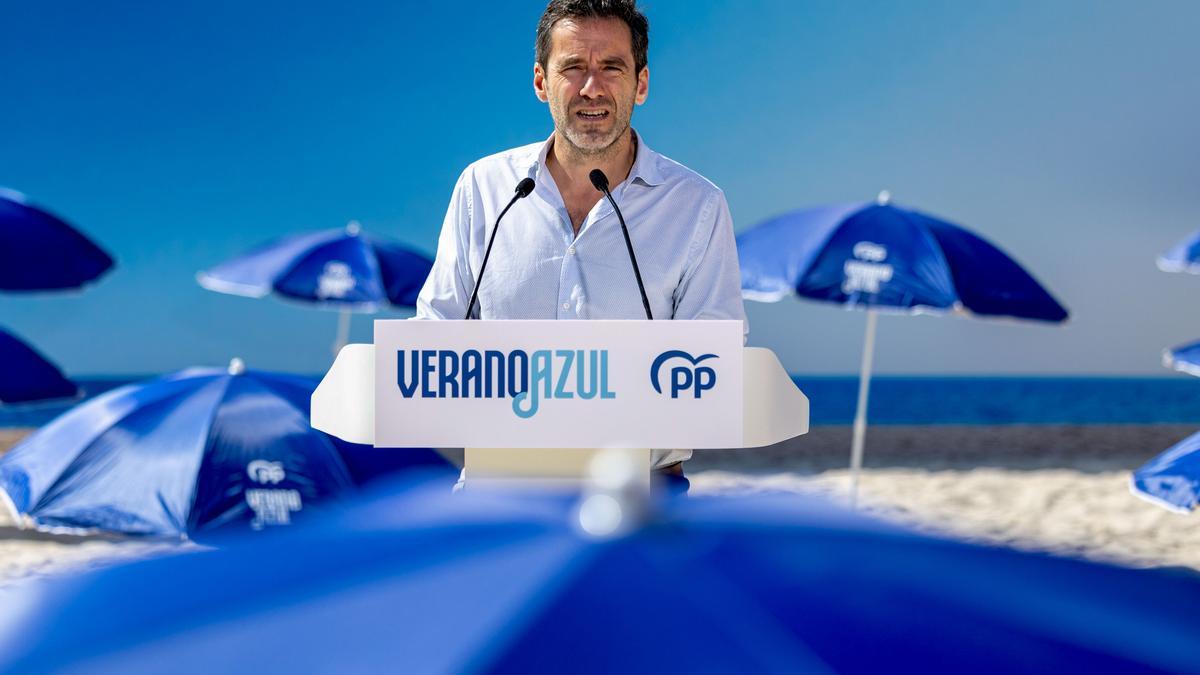 El portavoz electoral del PP, Borja Sémper, presenta la campaña 'verano azul' del PP.