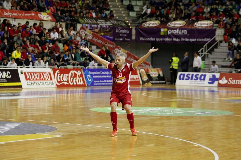 Las imágenes del partido entre El Pozo-Levante