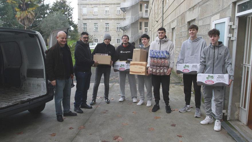 Amencer vuelve a «quilaborar» para recoger 15.000 kilos de ayuda